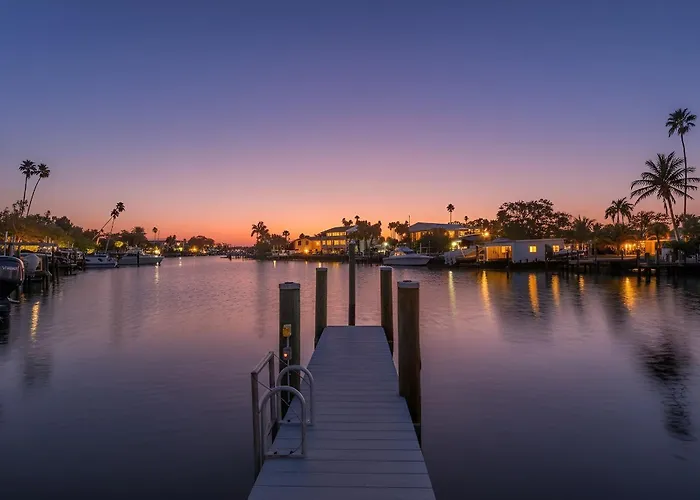 Holiday home Waterfront Indian Rocks Gem *